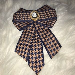 Victorian Style Fashion Brooch